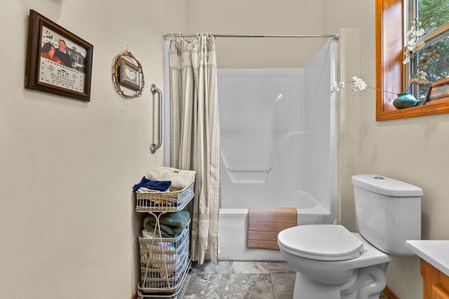 300 Partners Drive, Seymour, MO 65746