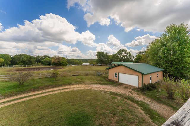 300 Partners Drive, Seymour, MO 65746
