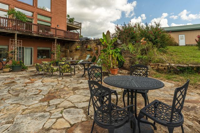 300 Partners Drive, Seymour, MO 65746