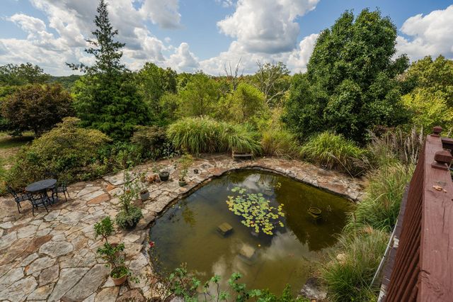 300 Partners Drive, Seymour, MO 65746