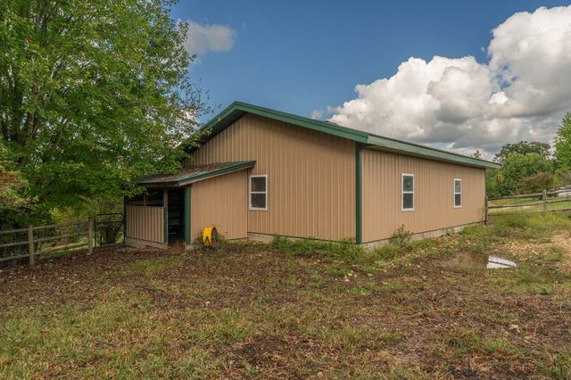 300 Partners Drive, Seymour, MO 65746