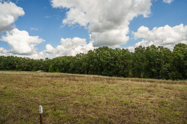 300 Partners Drive, Seymour, MO 65746