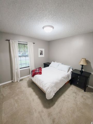 544 ELIZABETH Drive 544, Wood Dale, IL 60191