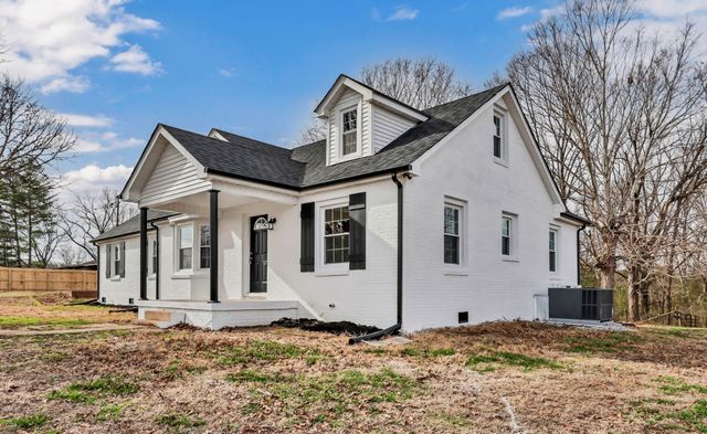 3436 Highway 48, Cunningham, TN 37052