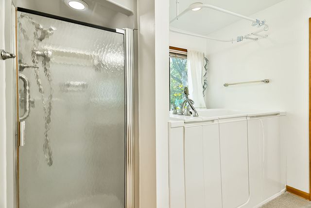 142 Pembroke Road SW, Poplar Grove, IL 61065