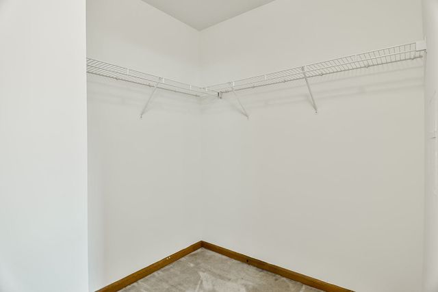 142 Pembroke Road SW, Poplar Grove, IL 61065