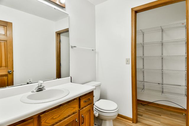 142 Pembroke Road SW, Poplar Grove, IL 61065