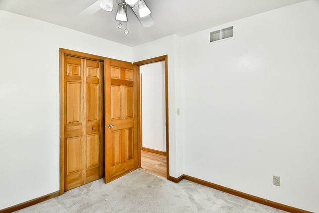 142 Pembroke Road SW, Poplar Grove, IL 61065