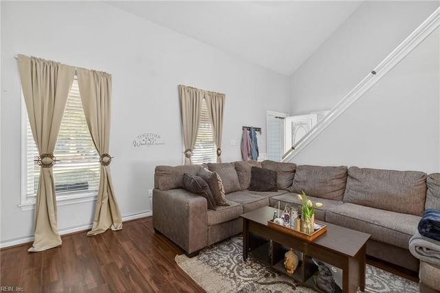 882 Belvoir CIR, Newport News, VA 23608