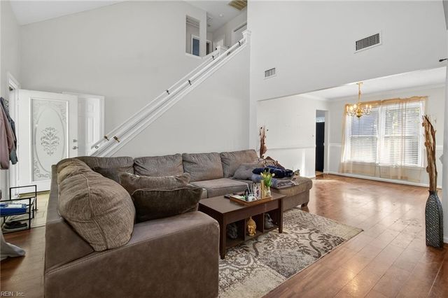 882 Belvoir CIR, Newport News, VA 23608