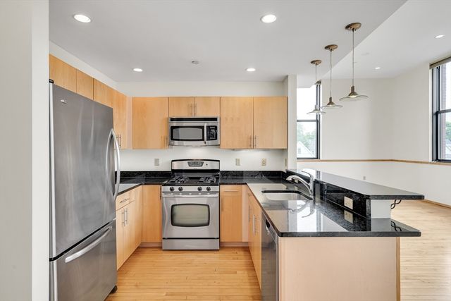 68 Central Ave 304, Medford, MA 02155