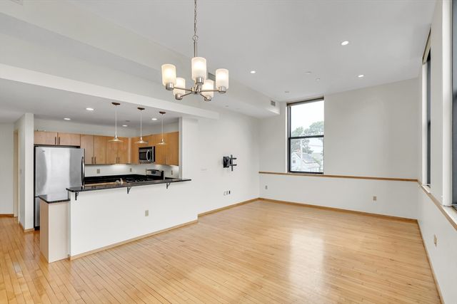 68 Central Ave 304, Medford, MA 02155