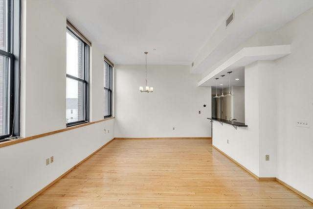 68 Central Ave 304, Medford, MA 02155