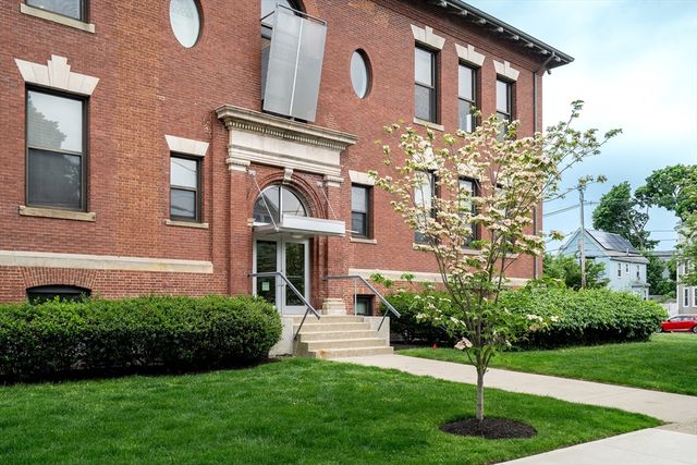 68 Central Ave 304, Medford, MA 02155