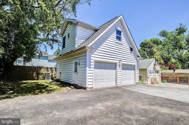 4415 BRADLEY LN, Chevy Chase, MD 20815