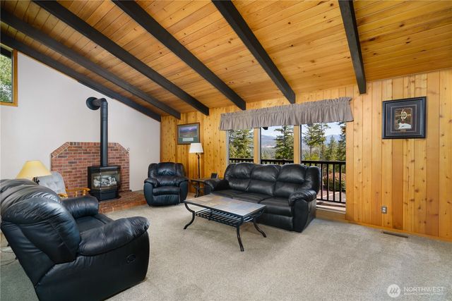 19102 N SANDS Road, Colbert, WA 99005