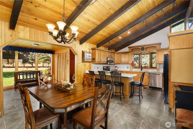19102 N SANDS Road, Colbert, WA 99005
