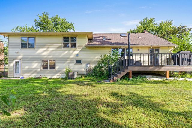 6901 Hillcrest Lane, Edina, MN 55435