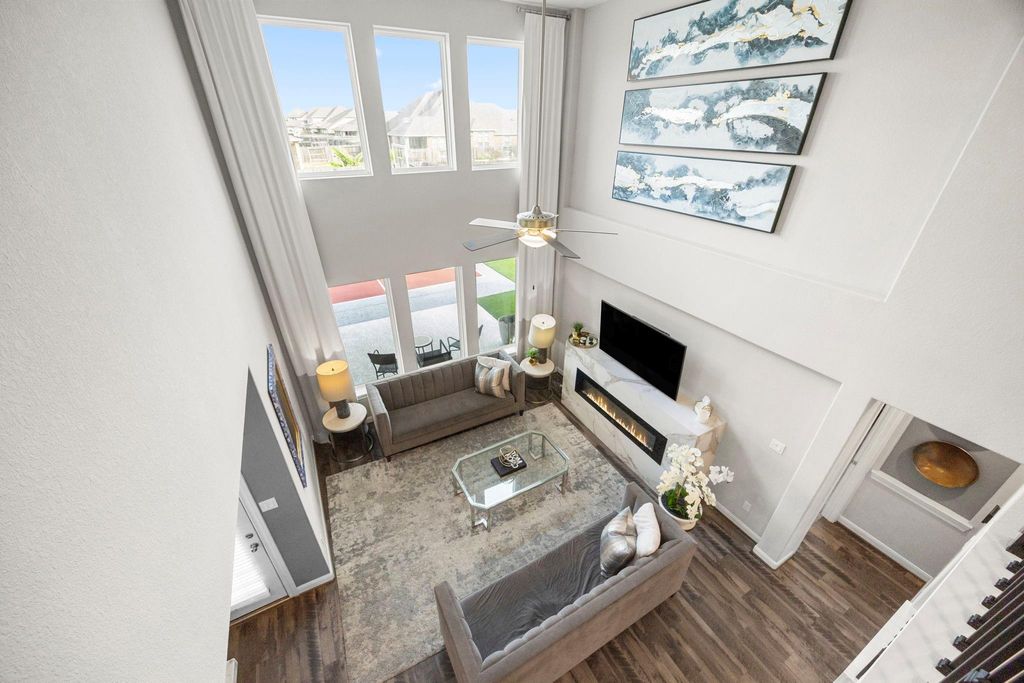 Image 13 of property listing at 24710 Twilight Hollow Lane, Richmond, TX 77406