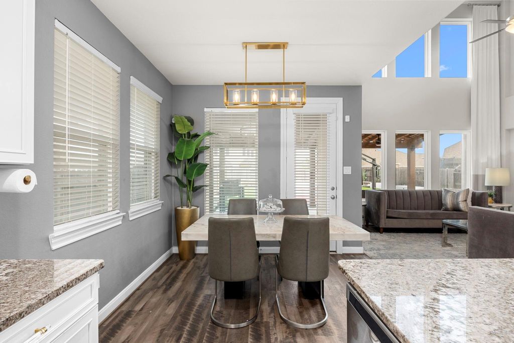 Image 21 of property listing at 24710 Twilight Hollow Lane, Richmond, TX 77406