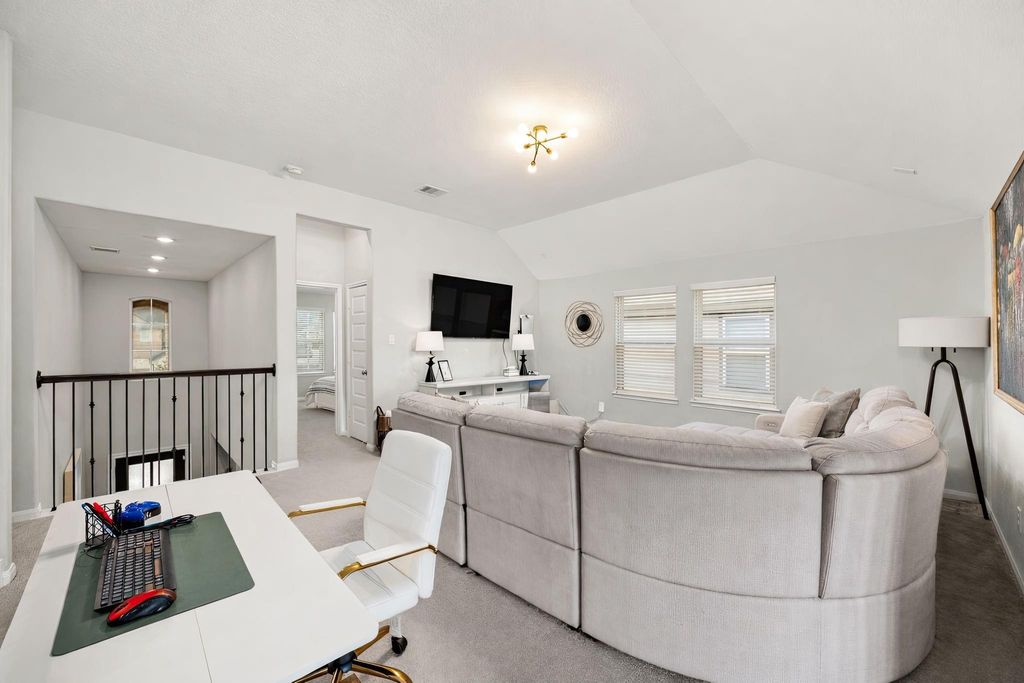 Image 30 of property listing at 24710 Twilight Hollow Lane, Richmond, TX 77406