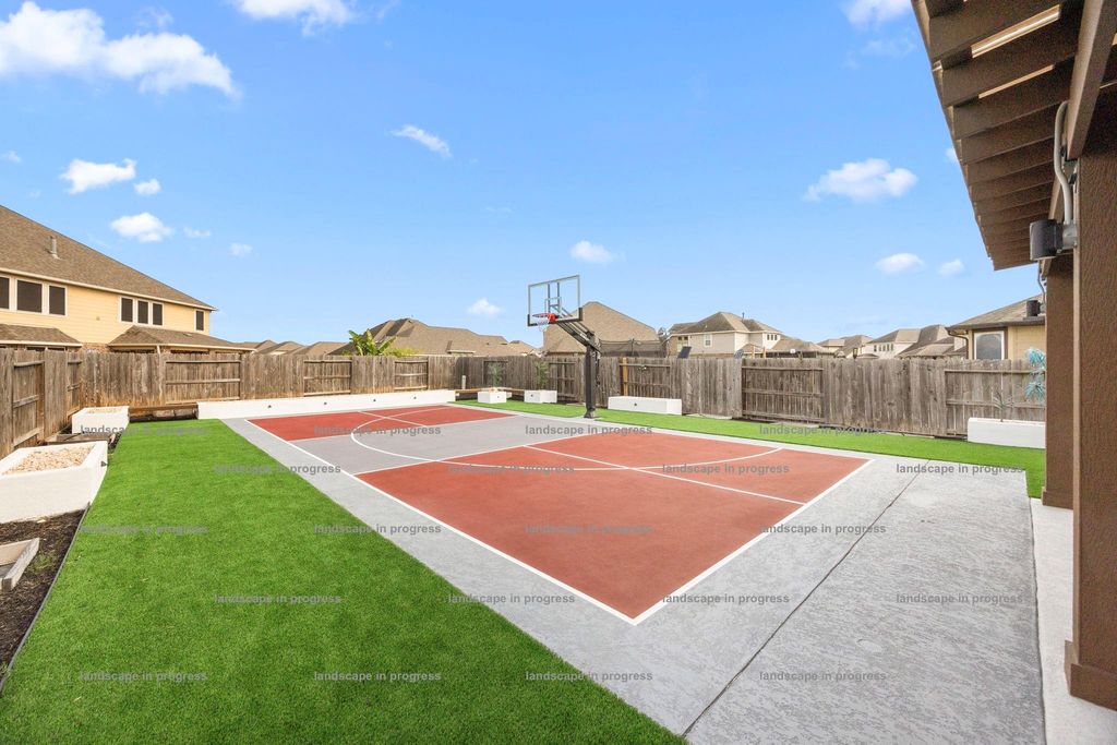 Image 48 of property listing at 24710 Twilight Hollow Lane, Richmond, TX 77406