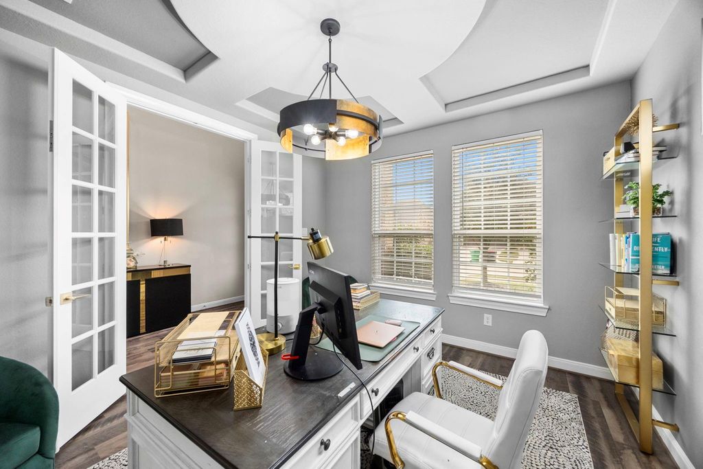 Image 6 of property listing at 24710 Twilight Hollow Lane, Richmond, TX 77406