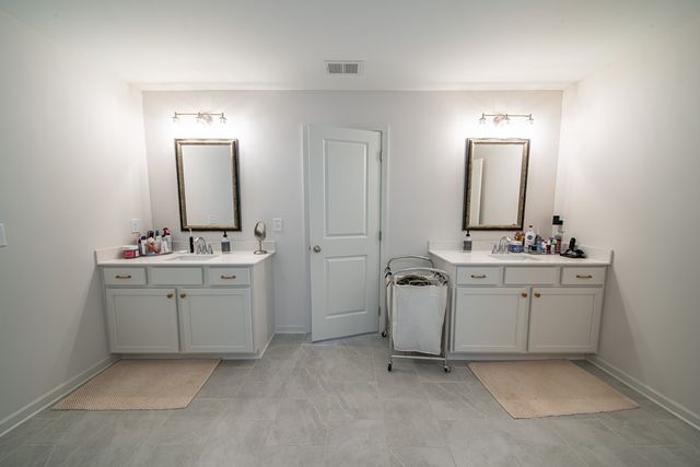 834 Tiger Trail, Opelika, AL 36804