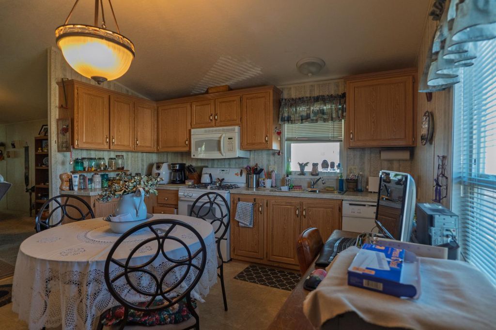 Image 11 of property listing at 6450 N Winton Way # 67, Winton, CA 95388