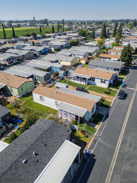 Image 35 of property listing at 6450 N Winton Way # 67, Winton, CA 95388