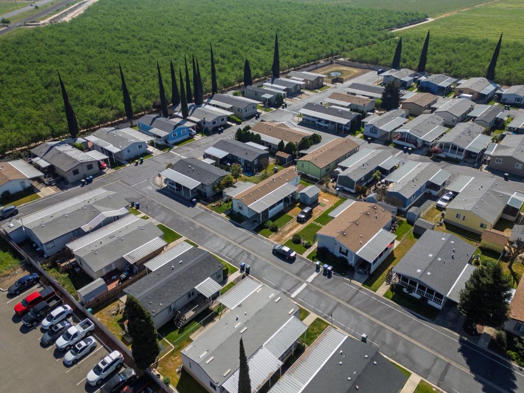 Image 40 of property listing at 6450 N Winton Way # 67, Winton, CA 95388