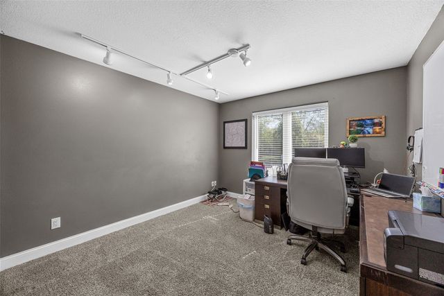 210 Longworth Ave, Alburnett, IA 52202
