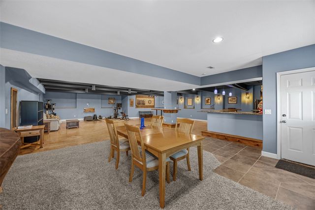 210 Longworth Ave, Alburnett, IA 52202