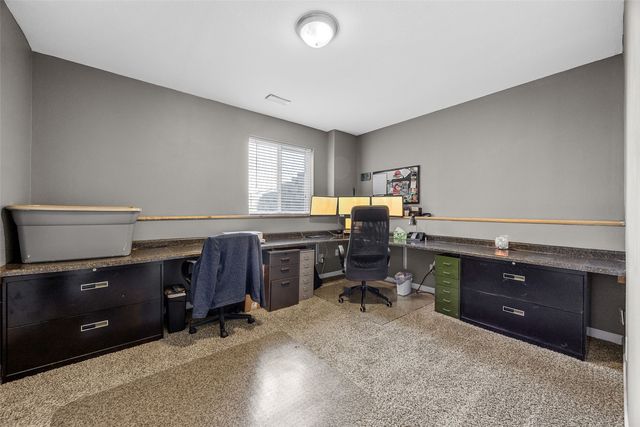 210 Longworth Ave, Alburnett, IA 52202