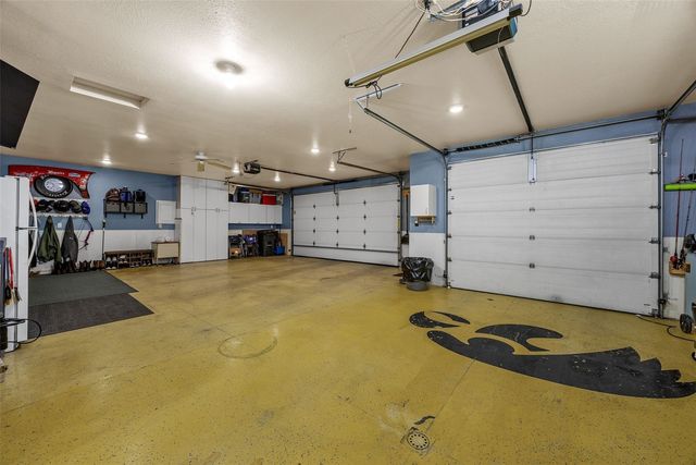210 Longworth Ave, Alburnett, IA 52202