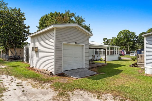 1672 Ursa Minor Dr., Myrtle Beach, SC 29588