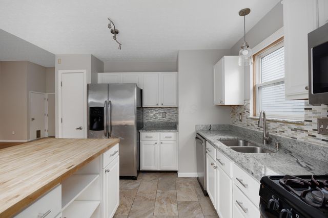 3477 Hail Ridge Drive, Reynoldsburg, OH 43068