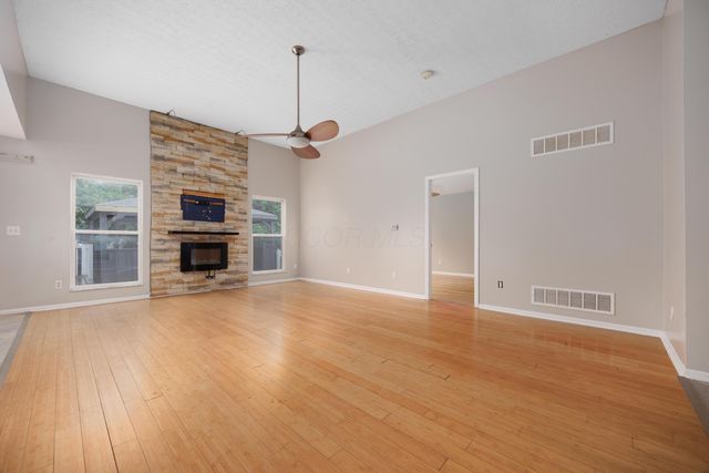 3477 Hail Ridge Drive, Reynoldsburg, OH 43068