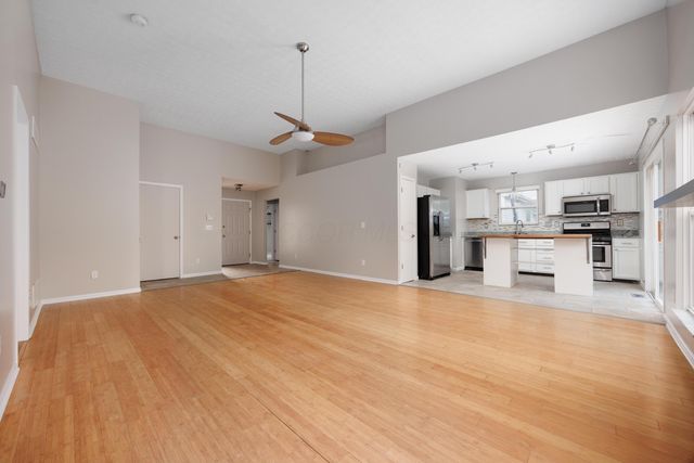 3477 Hail Ridge Drive, Reynoldsburg, OH 43068