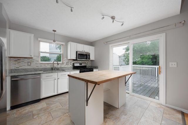 3477 Hail Ridge Drive, Reynoldsburg, OH 43068