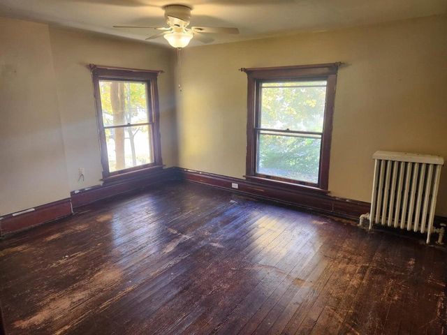 210 E Wisconsin STREET, Delavan, WI 53115