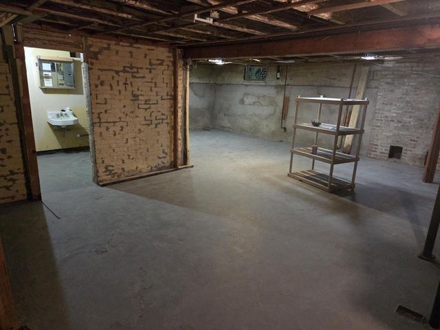 210 E Wisconsin STREET, Delavan, WI 53115