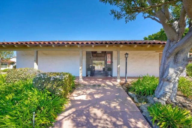 1208 La Paloma Glen, Escondido, CA 92026