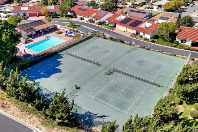 1208 La Paloma Glen, Escondido, CA 92026