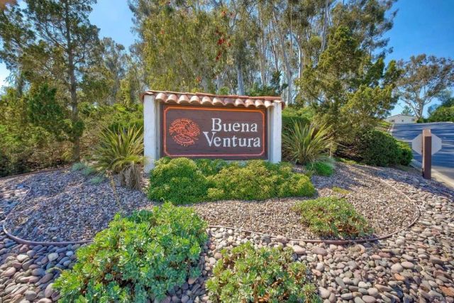 1208 La Paloma Glen, Escondido, CA 92026