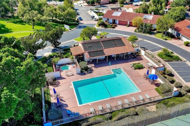 1208 La Paloma Glen, Escondido, CA 92026