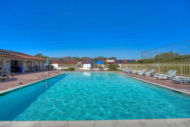 1208 La Paloma Glen, Escondido, CA 92026