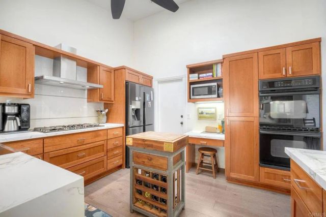 1208 La Paloma Glen, Escondido, CA 92026