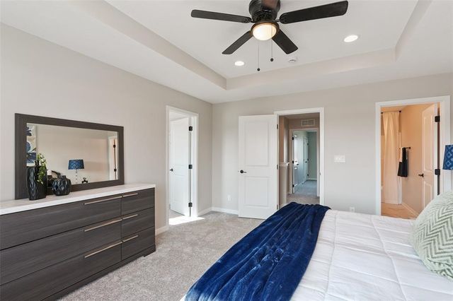 7000 Lake Hill Drive 66, Des Moines, IA 50320