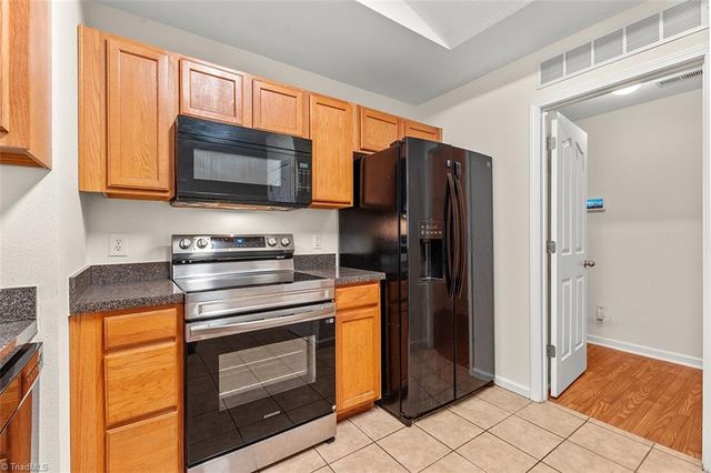 1040 Treble Court, Winston-salem, NC 27127